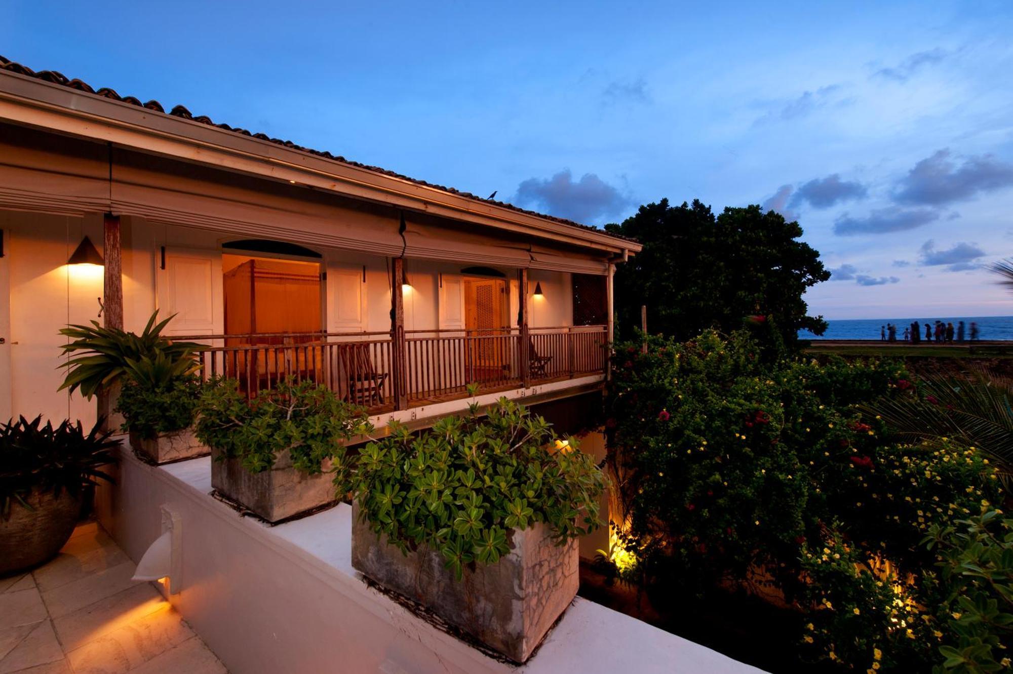 A 03 Bedroom Villa In Galle Fort With Roof Terrace & Pool Extérieur photo