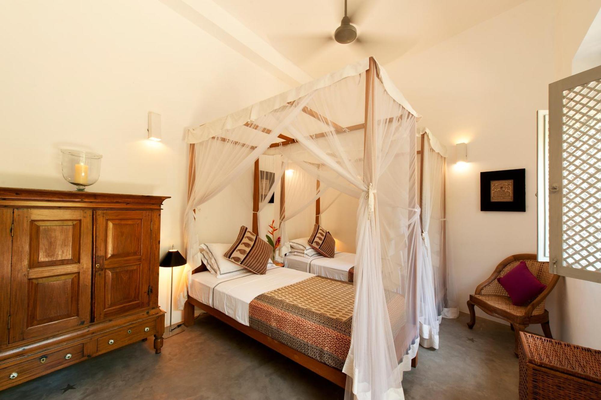 A 03 Bedroom Villa In Galle Fort With Roof Terrace & Pool Extérieur photo
